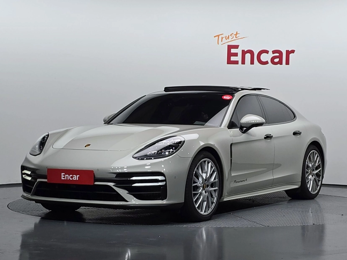 PORSCHE PANAMERA 971