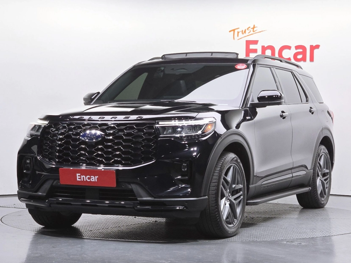 FORD EXPLORER  2025