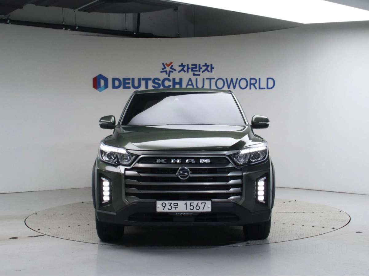 SSANGYONG REXTON SPORTS CAR