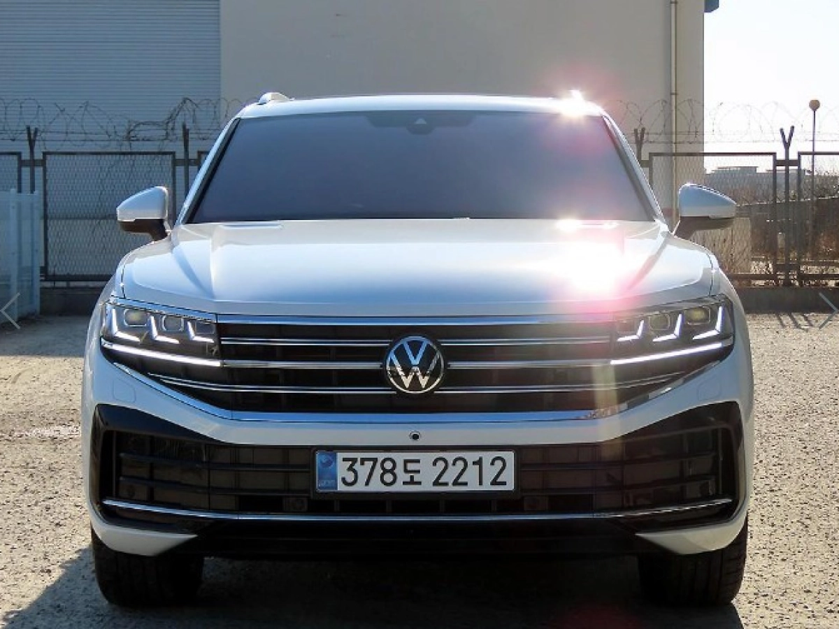 VOLKSWAGEN TOUAREG 2024