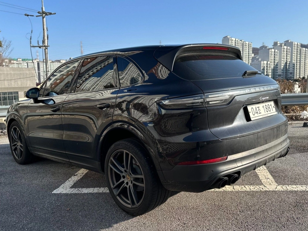 PORSCHE CAYENNE PO536