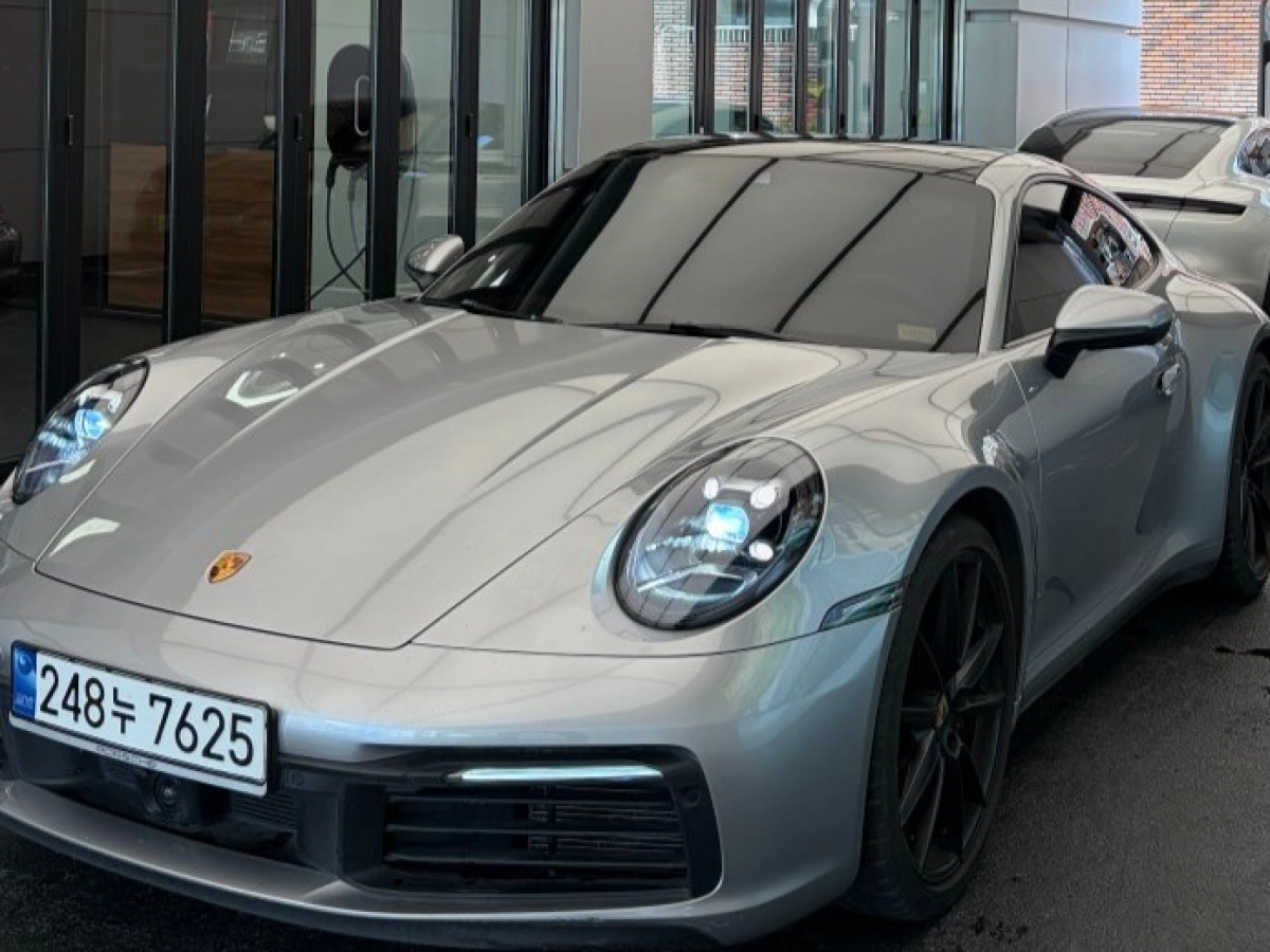 PORSCHE 911 992  2023