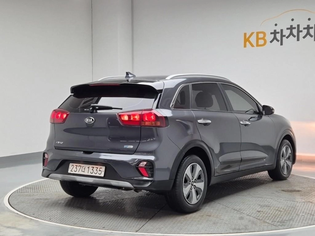 KIA NIRO