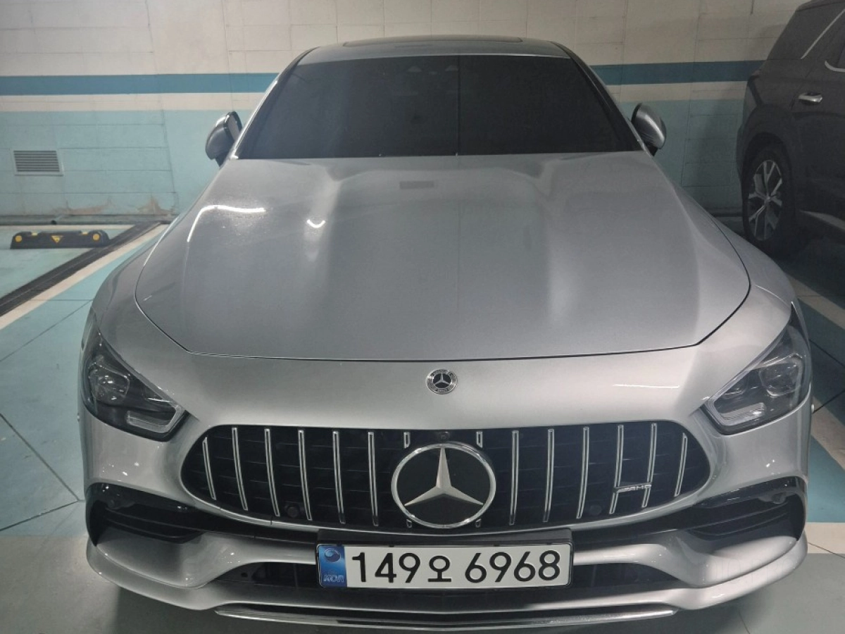 MERCEDES BENZ AMG GT