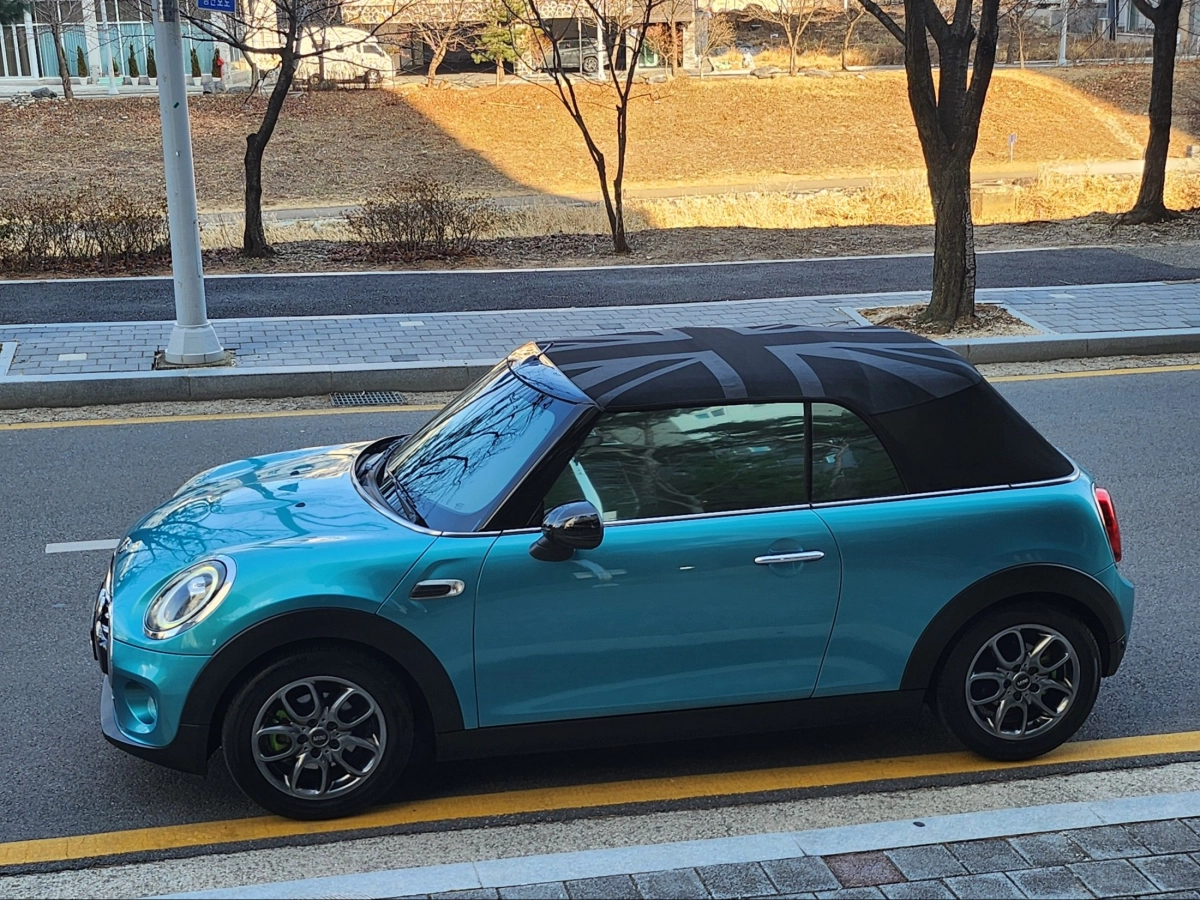 MINI COOPER CONVERTIBLE