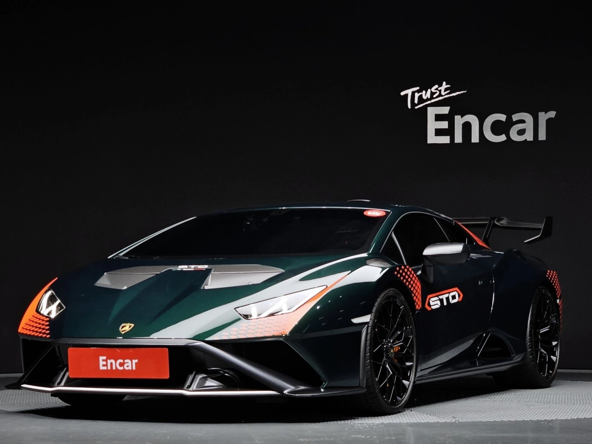 LAMBORGHINI HURACAN  2023