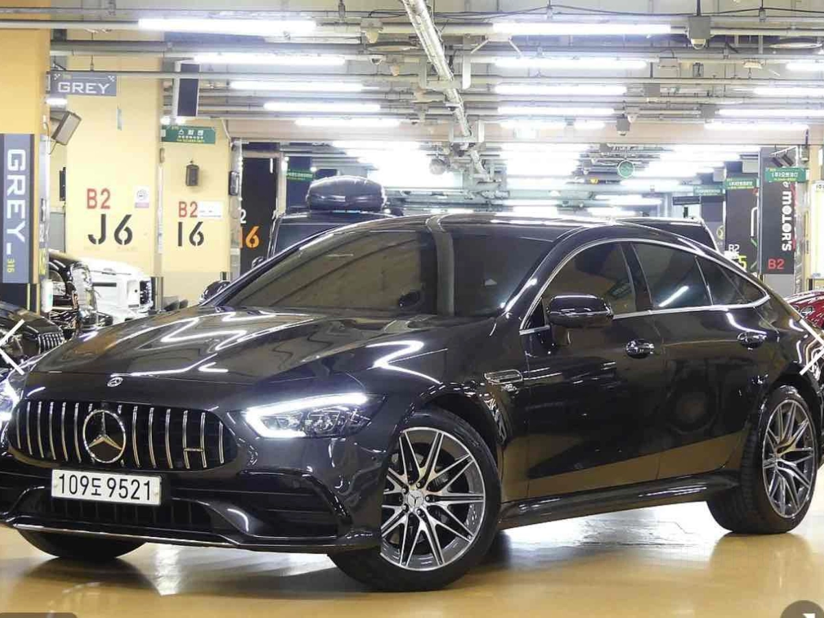 MERCEDES BENZ AMG GT