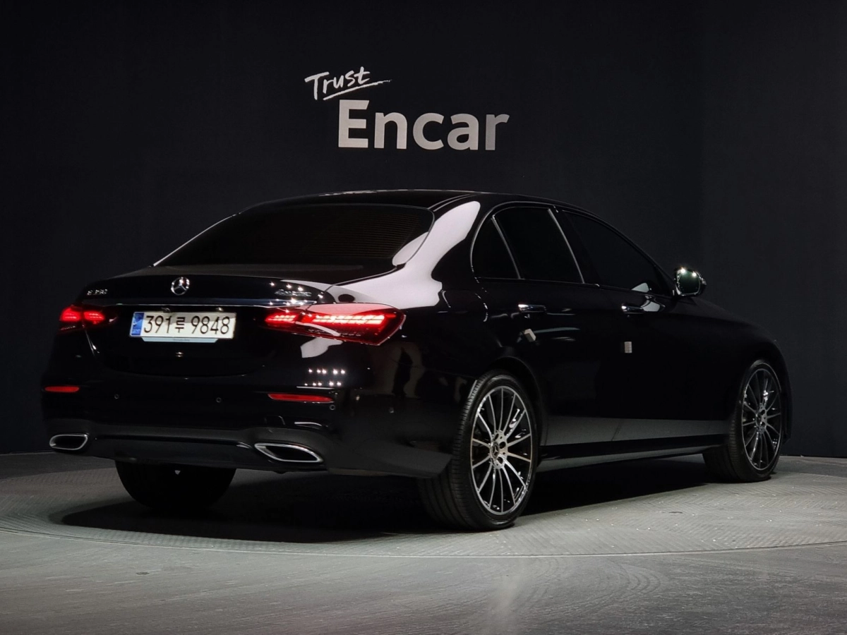 MERCEDES BENZ E-CLASS W213