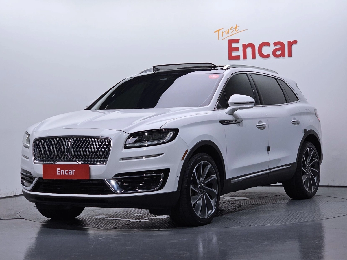 LINCOLN NAUTILUS  2020