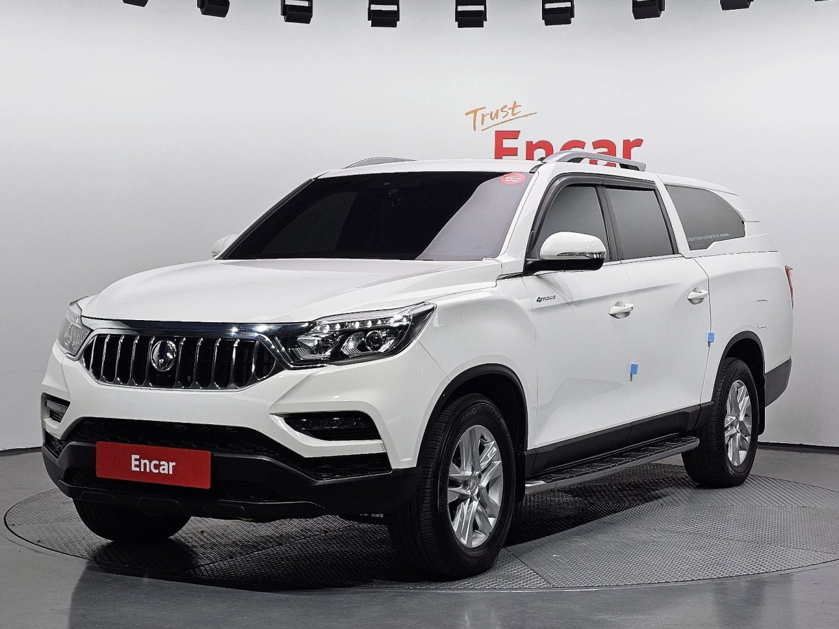 SSANGYONG REXTON SPORTS CAR