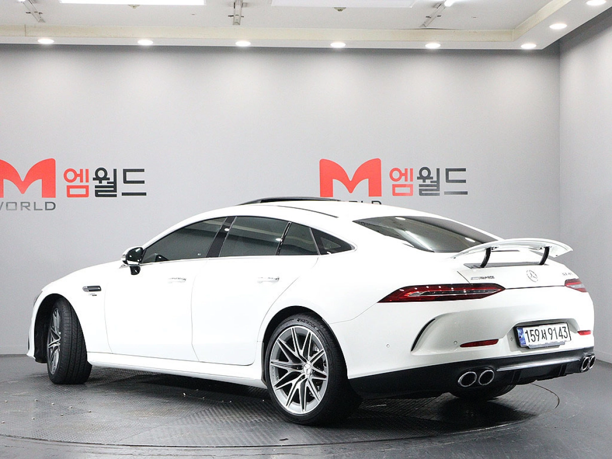 MERCEDES BENZ AMG GT