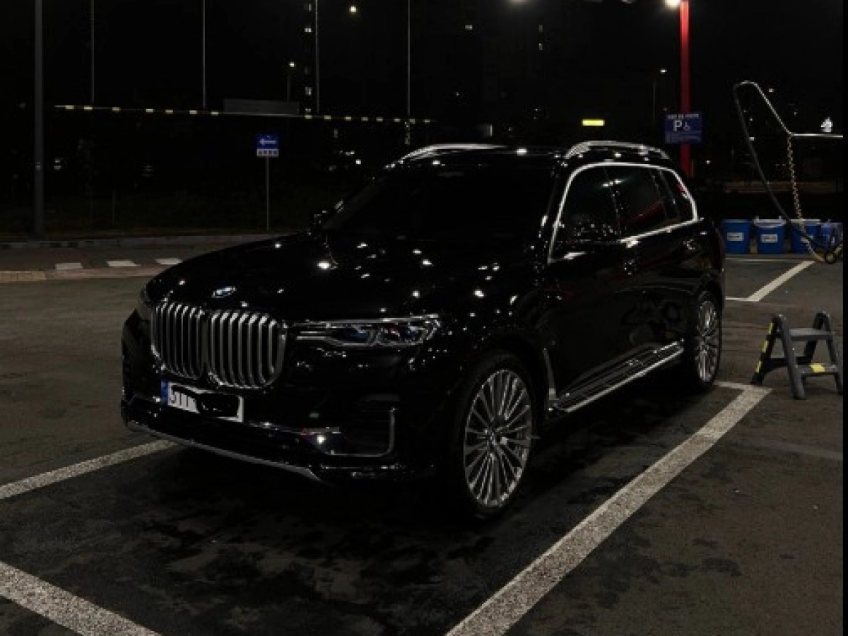 BMW X7 G07 2022