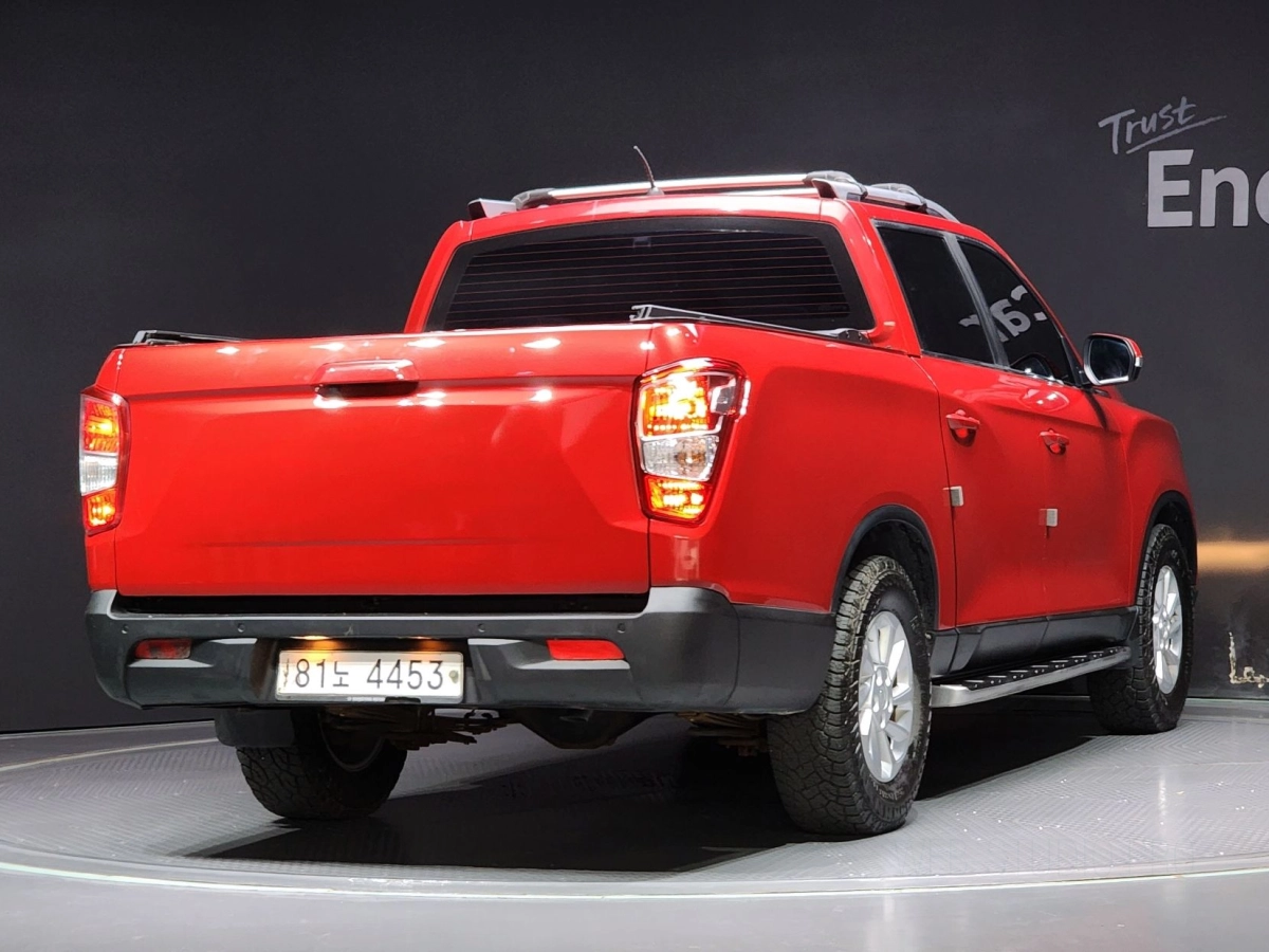 SSANGYONG REXTON SPORTS CAR