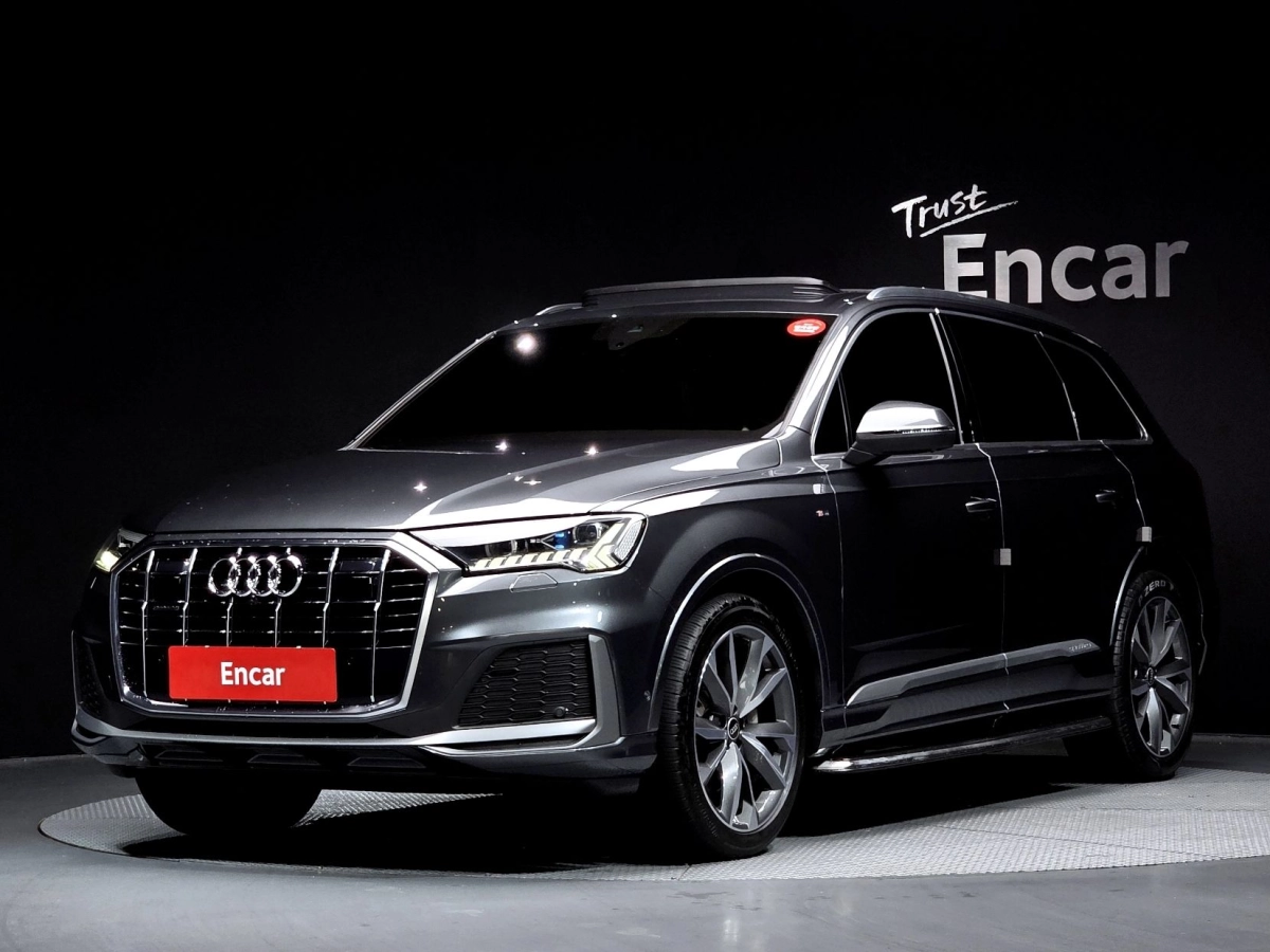 AUDI Q7 4M  2022