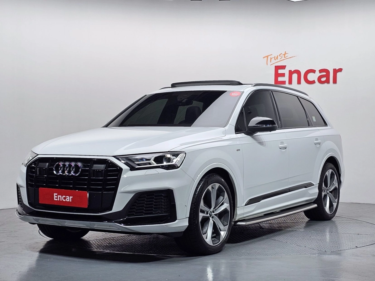 AUDI Q7 4M  2022