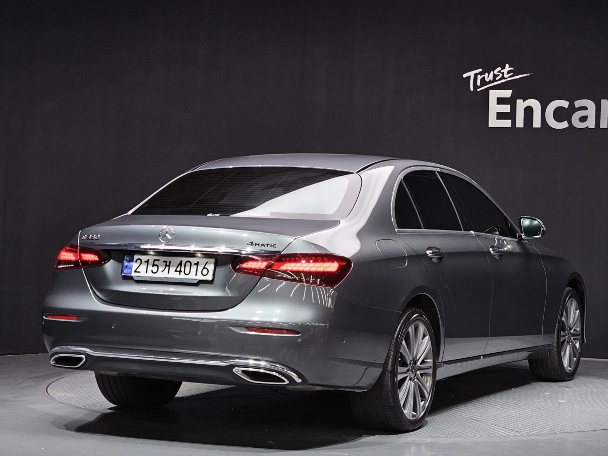 MERCEDES BENZ E-CLASS W213