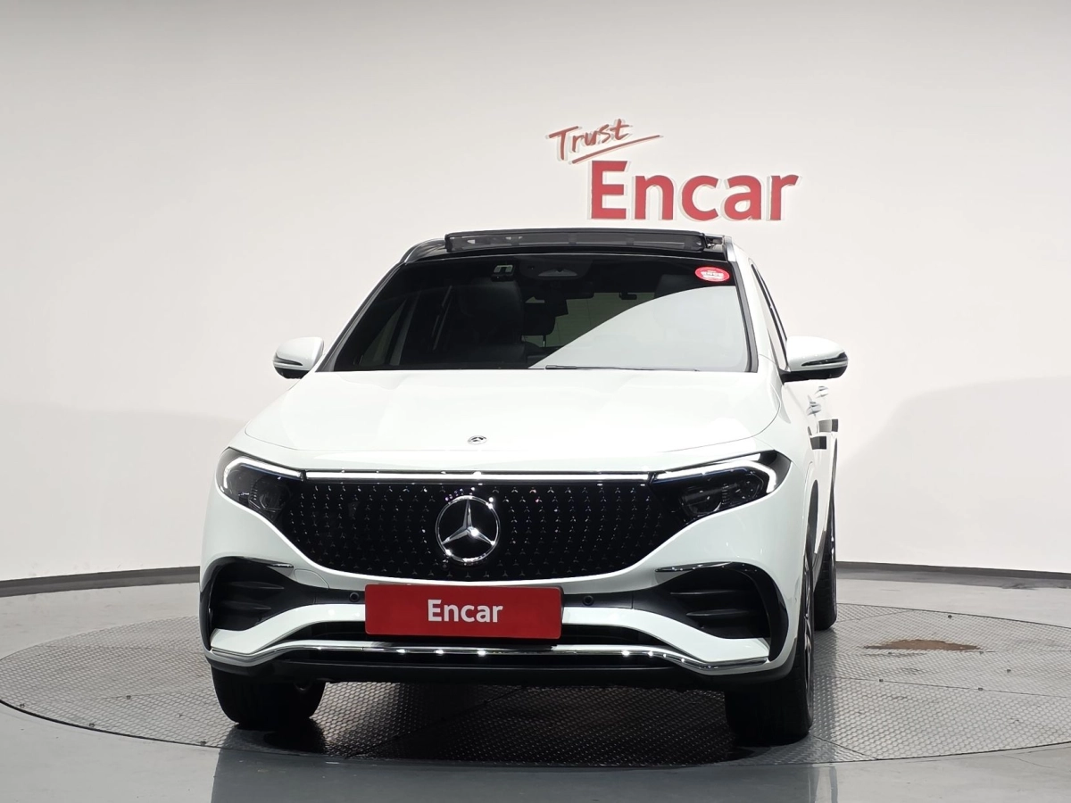 MERCEDES BENZ EQA H243