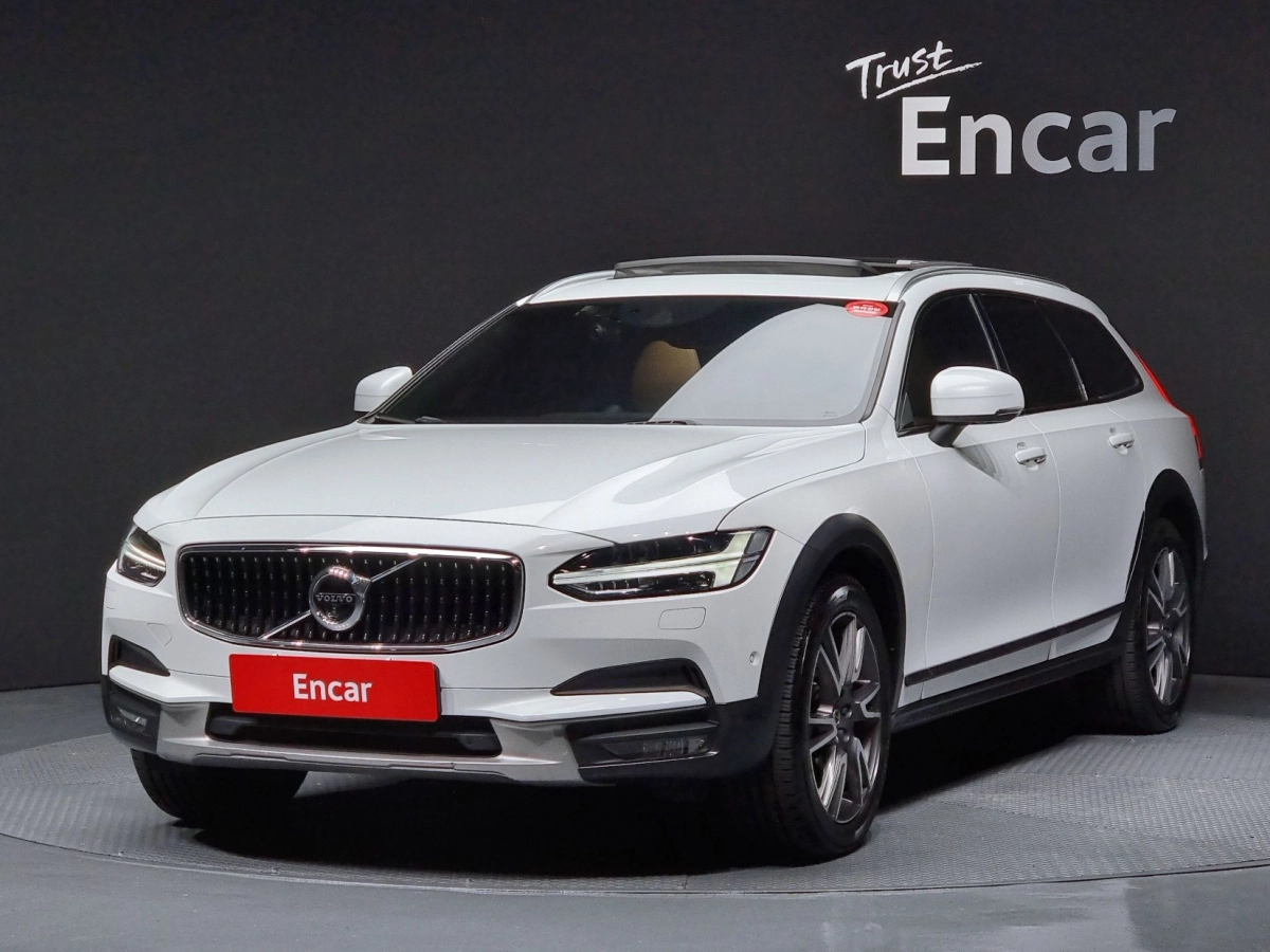 VOLVO V90 CROSS COUNTRY  2019