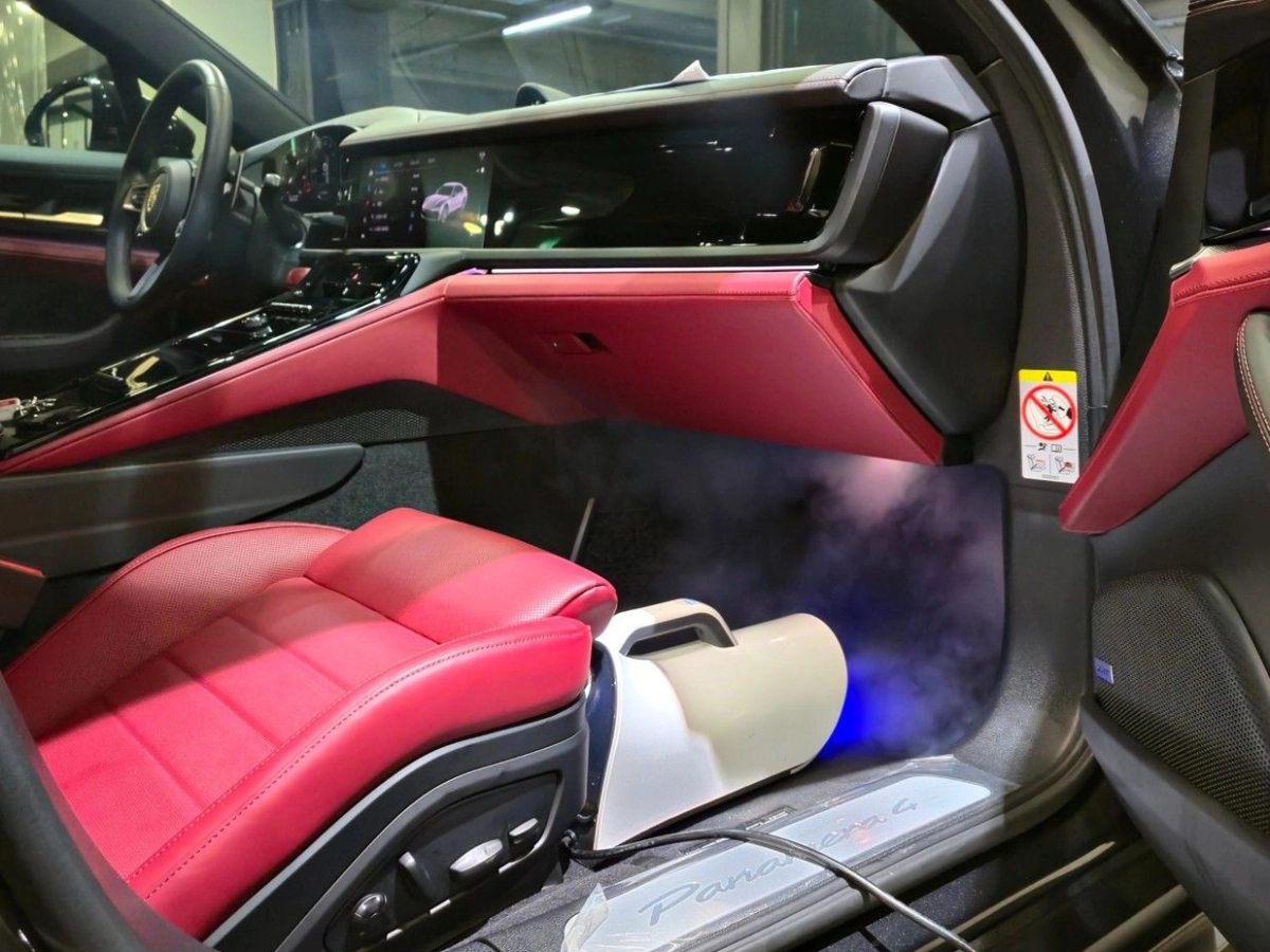 PORSCHE PANAMERA 972