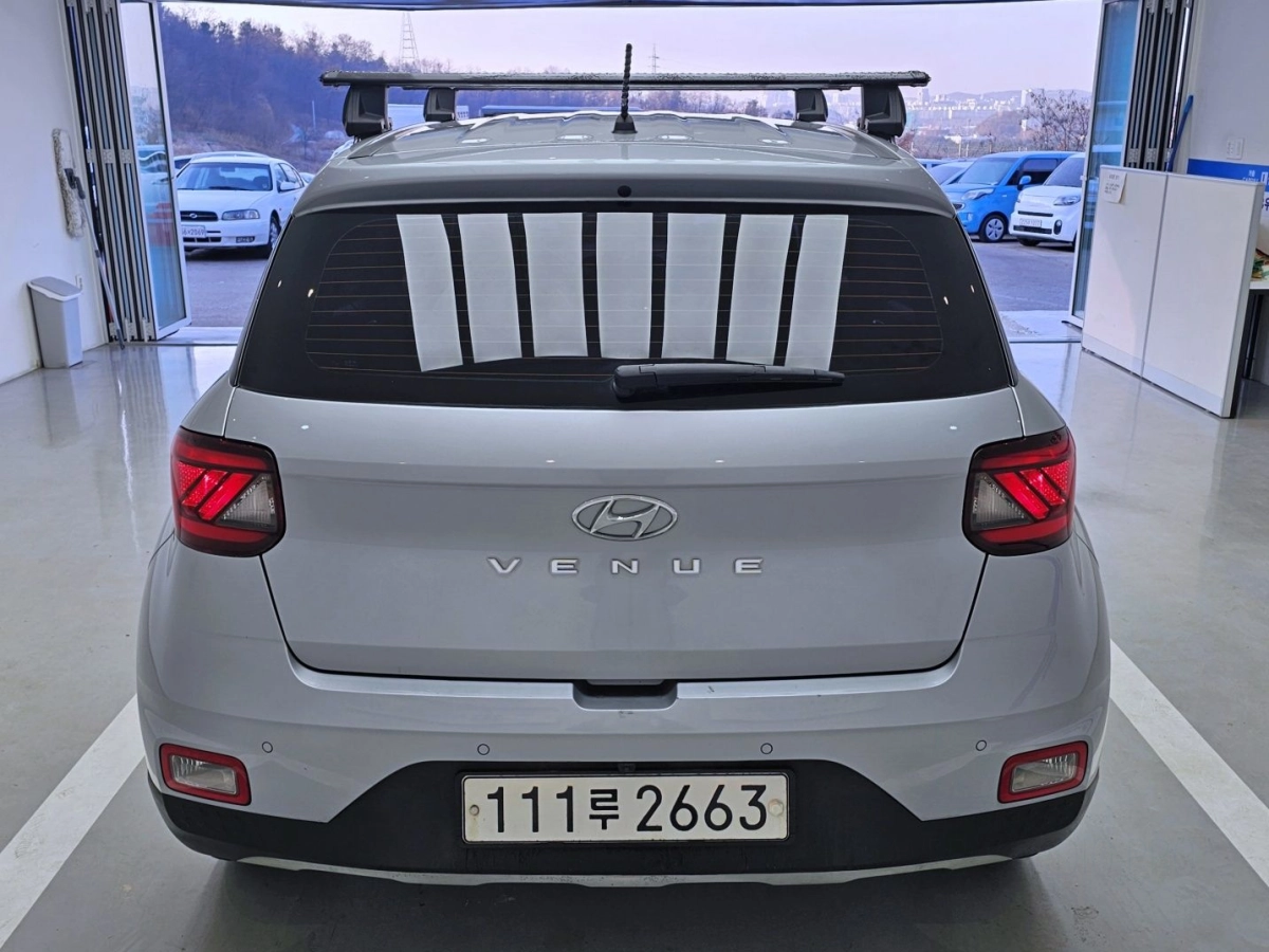 HYUNDAI VENUE
