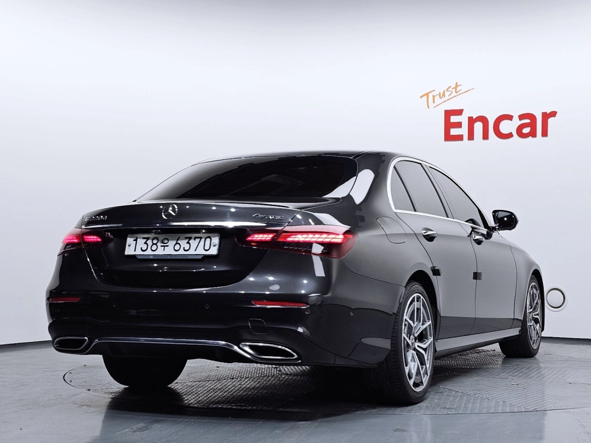 MERCEDES BENZ E-CLASS W213