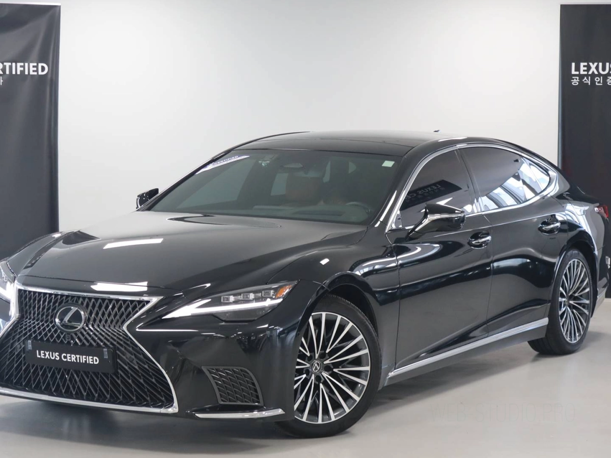 LEXUS LS500