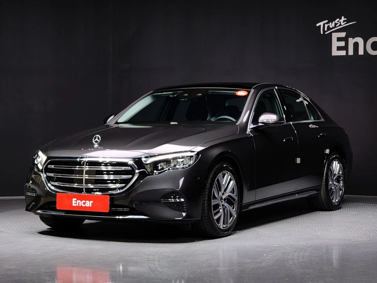 MERCEDES BENZ E-CLASS W214  2025