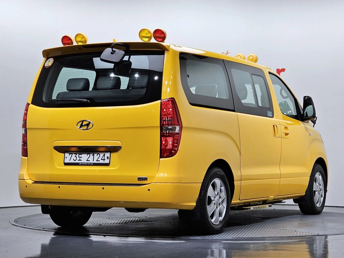 HYUNDAI STAREX GRAND