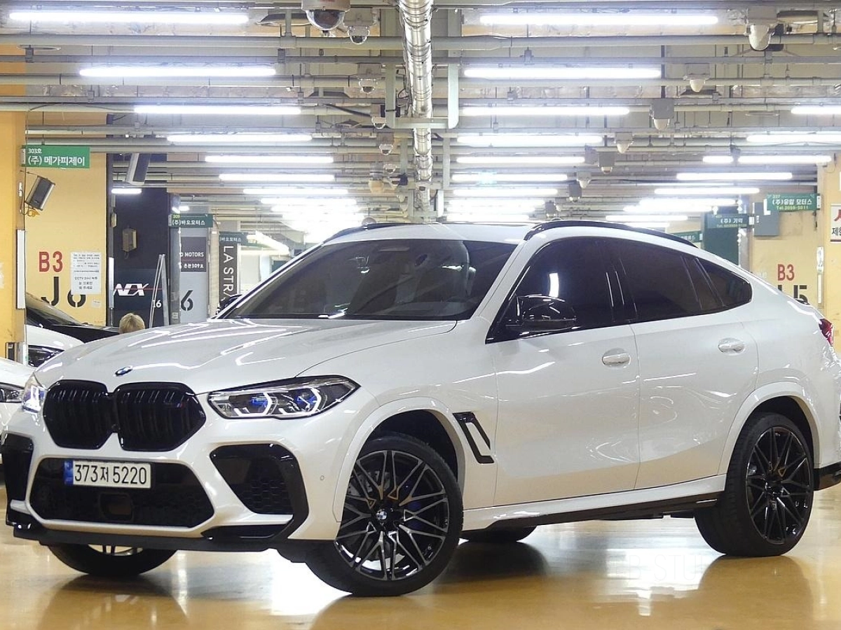 BMW X6M G06