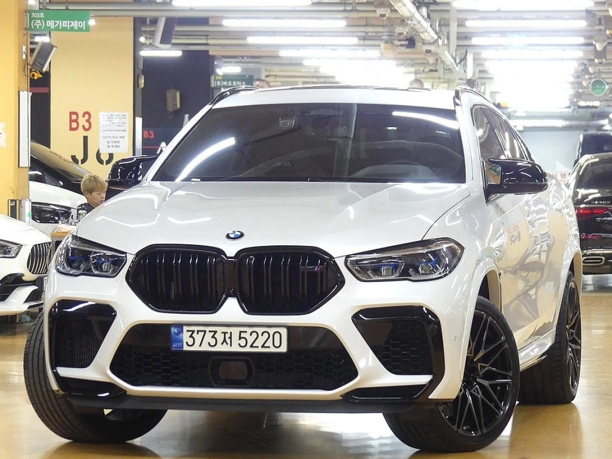 BMW X6M G06