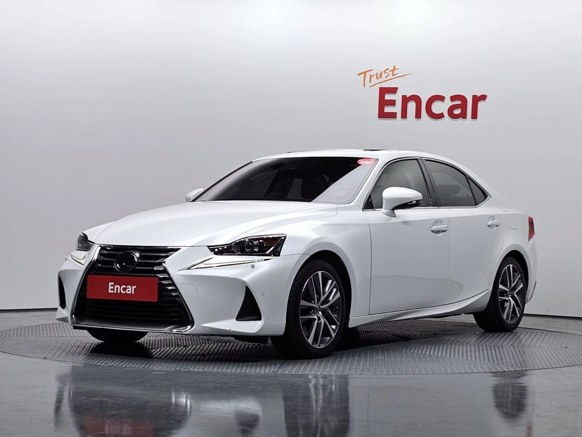 LEXUS IS300