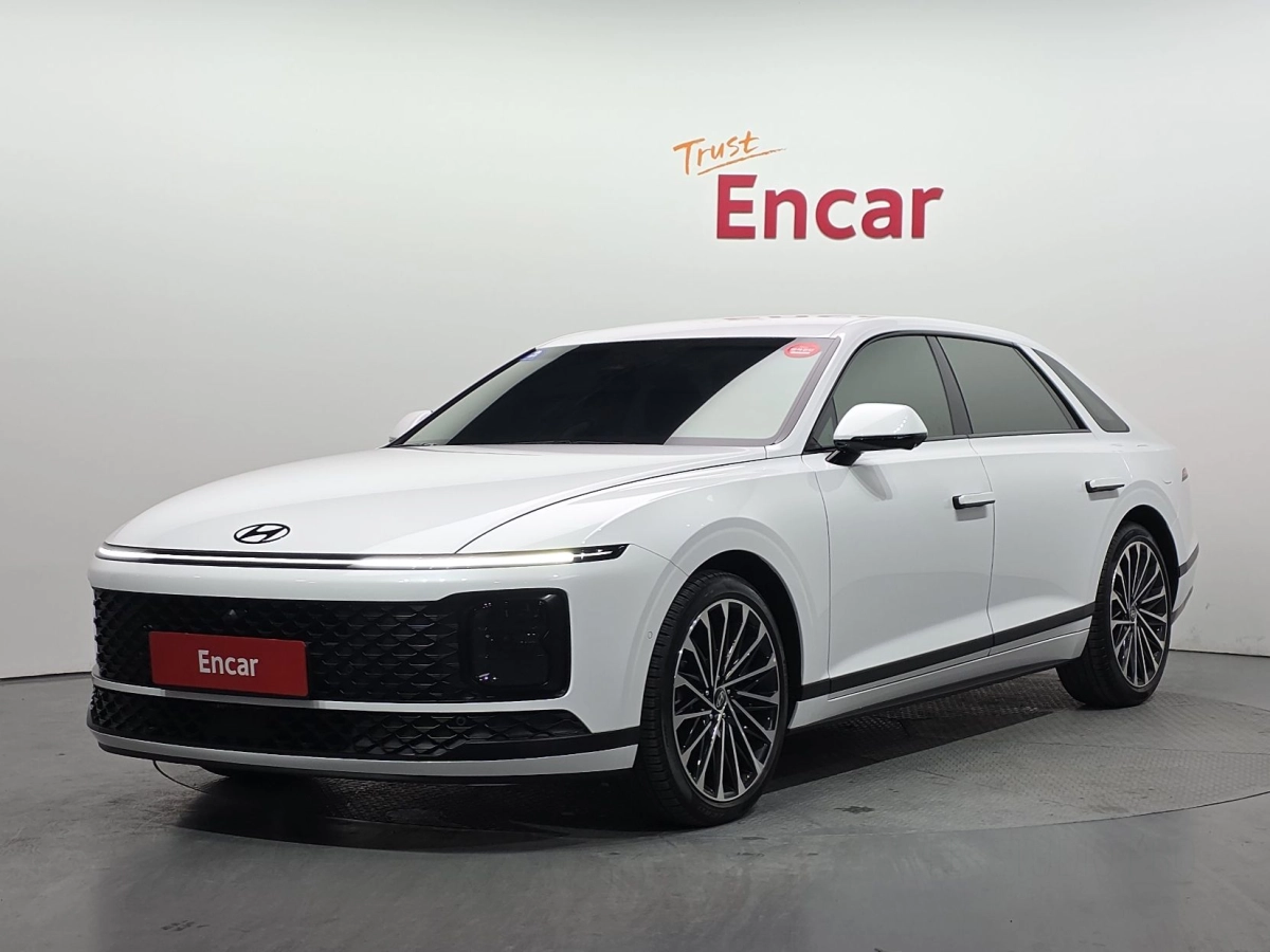 HYUNDAI GRANDEUR GN7  2025