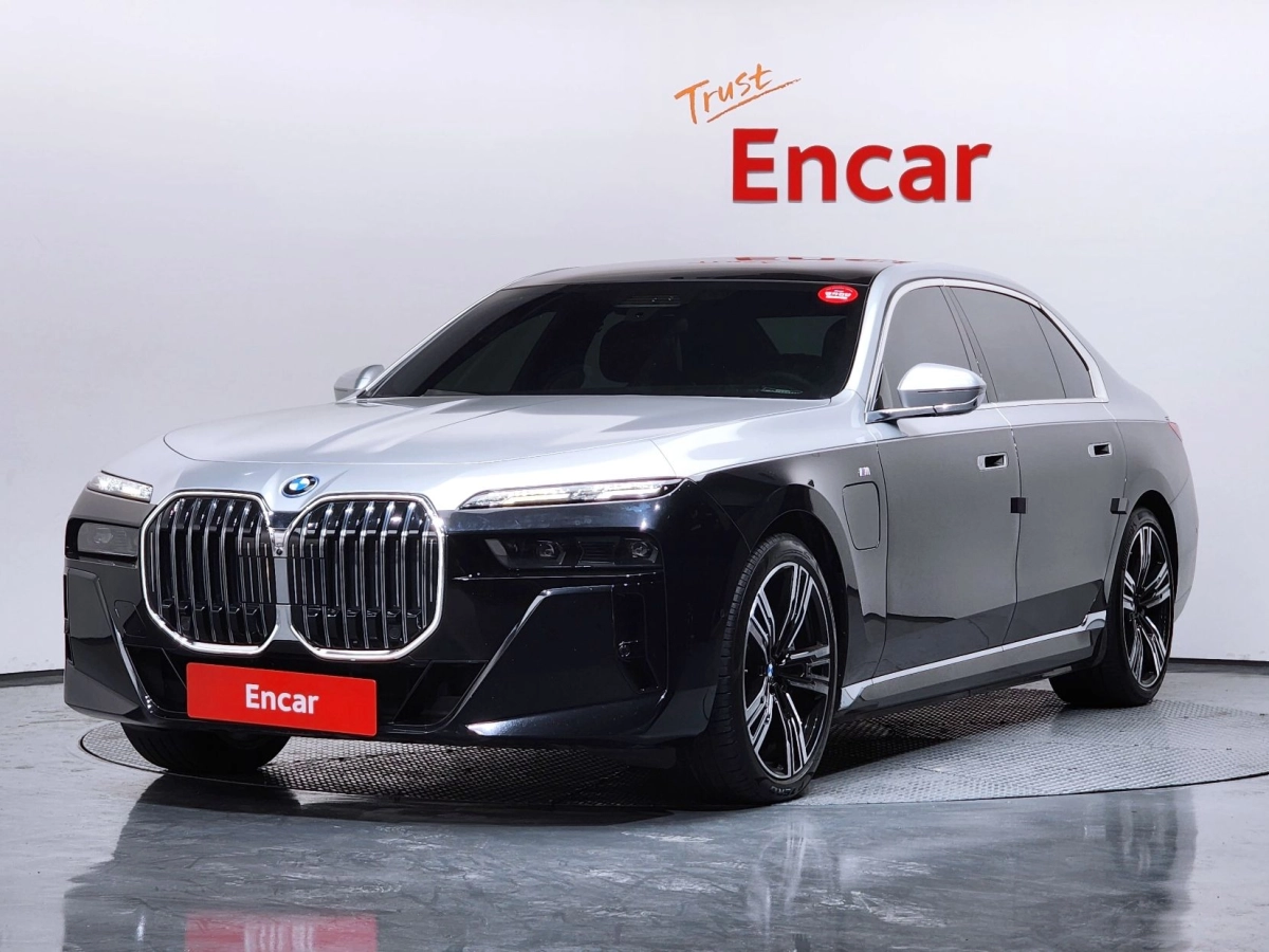 BMW 7-SERIES G70 2023