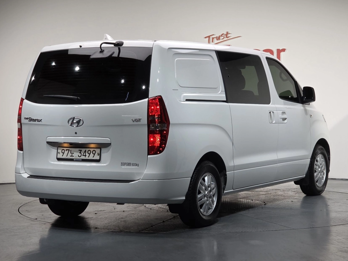 HYUNDAI STAREX GRAND