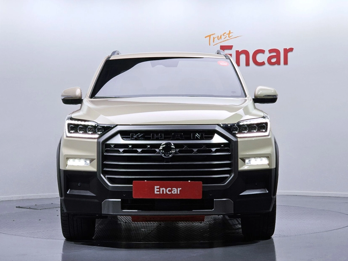 SSANGYONG REXTON SPORTS CAR