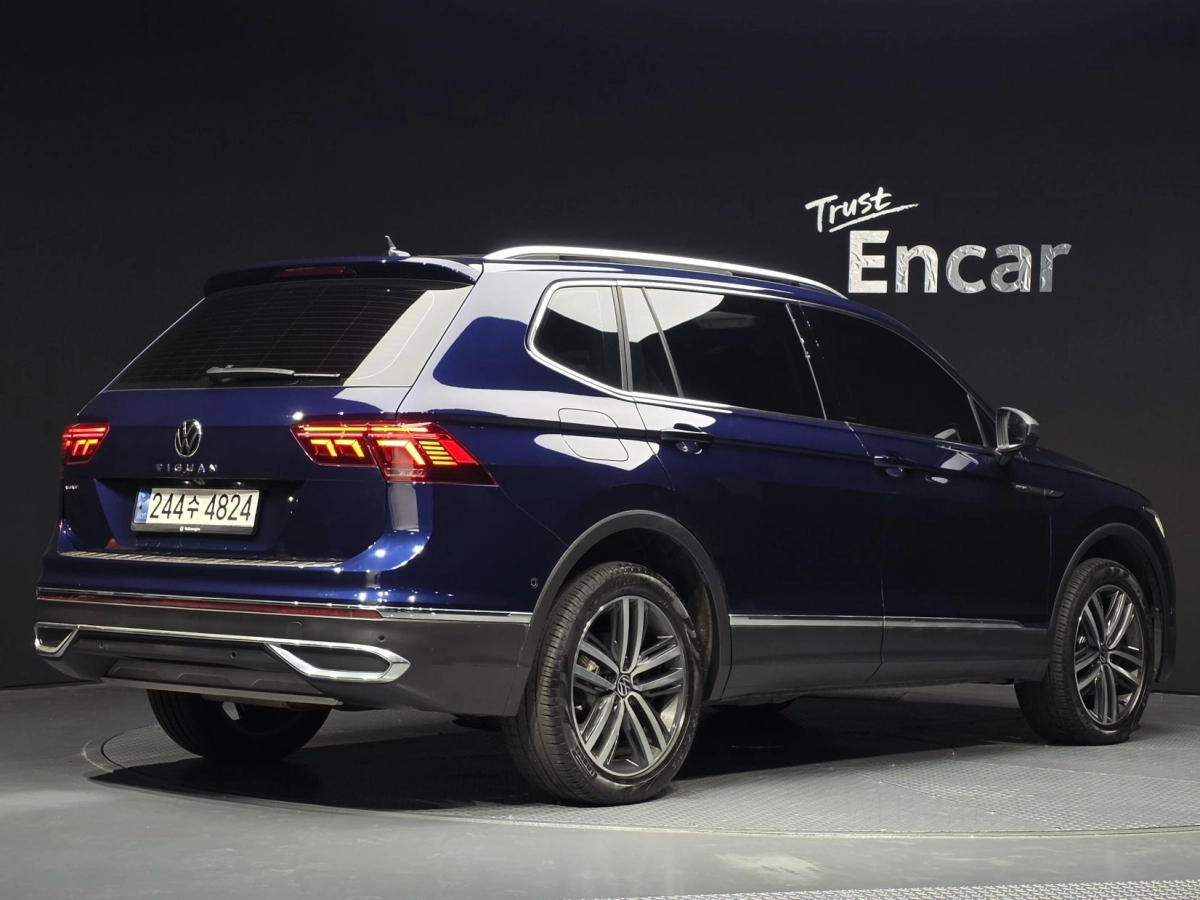 VOLKSWAGEN TIGUAN ALLSPACE