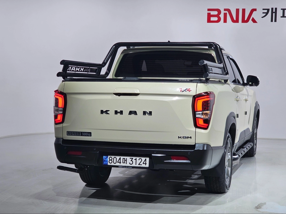 SSANGYONG REXTON SPORTS CAR