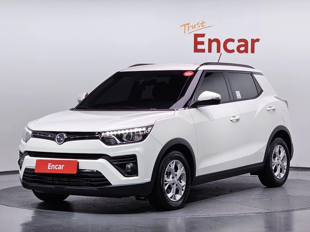 SSANGYONG TIVOLI VERY NEW