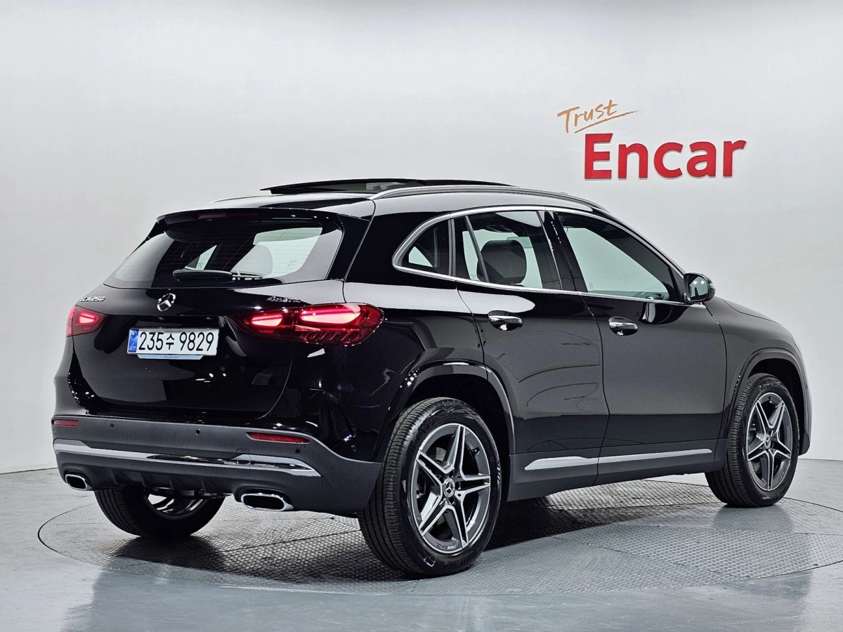 MERCEDES BENZ GLA-CLASS H247