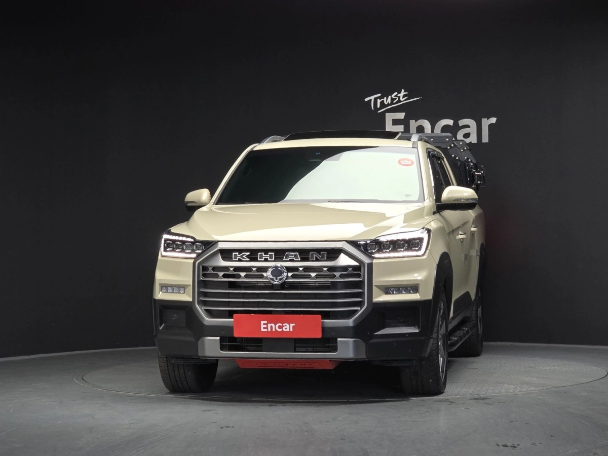 SSANGYONG REXTON SPORTS CAR