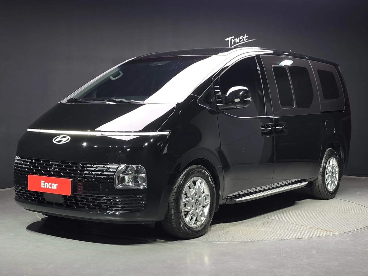HYUNDAI STARIA  2025