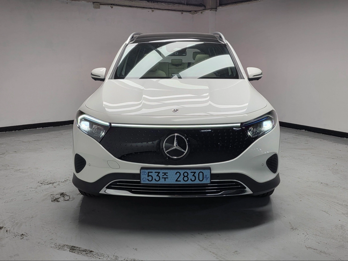 MERCEDES BENZ EQB X243