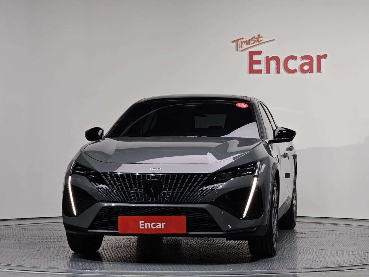 PEUGEOT 408