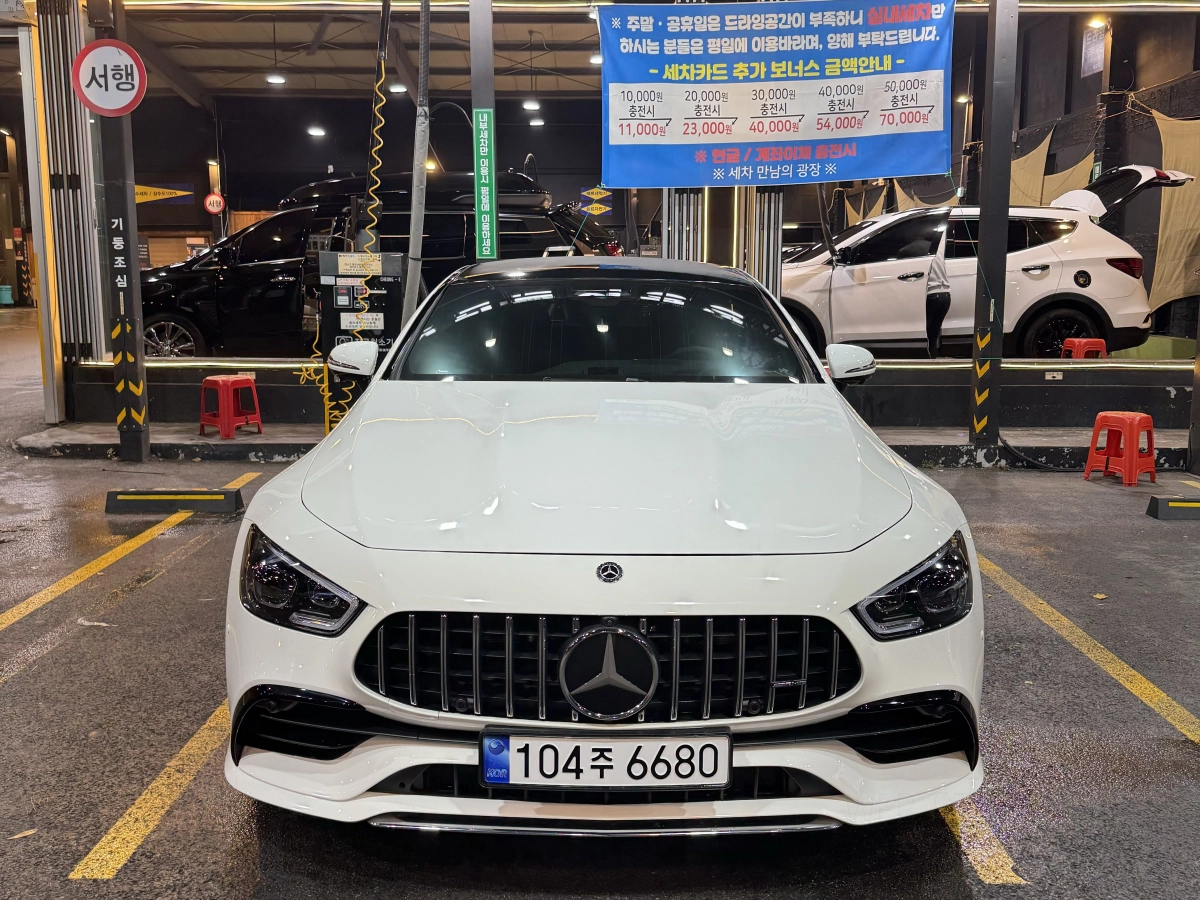 MERCEDES BENZ AMG GT