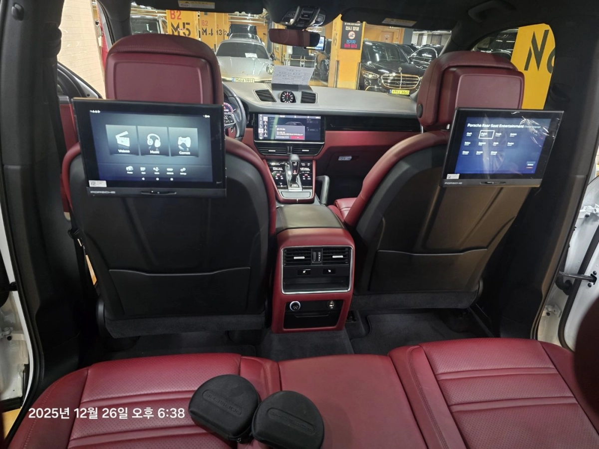 PORSCHE CAYENNE PO536