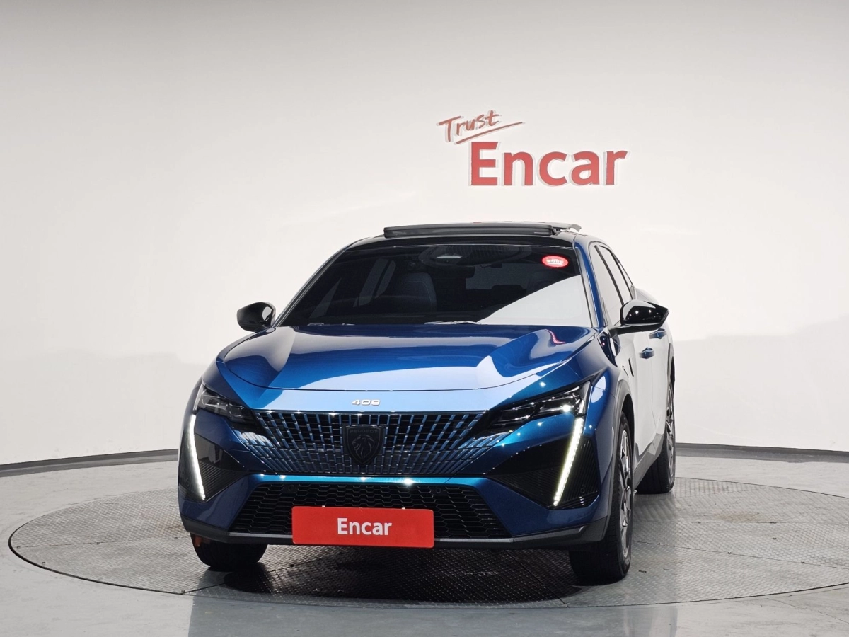 PEUGEOT 408