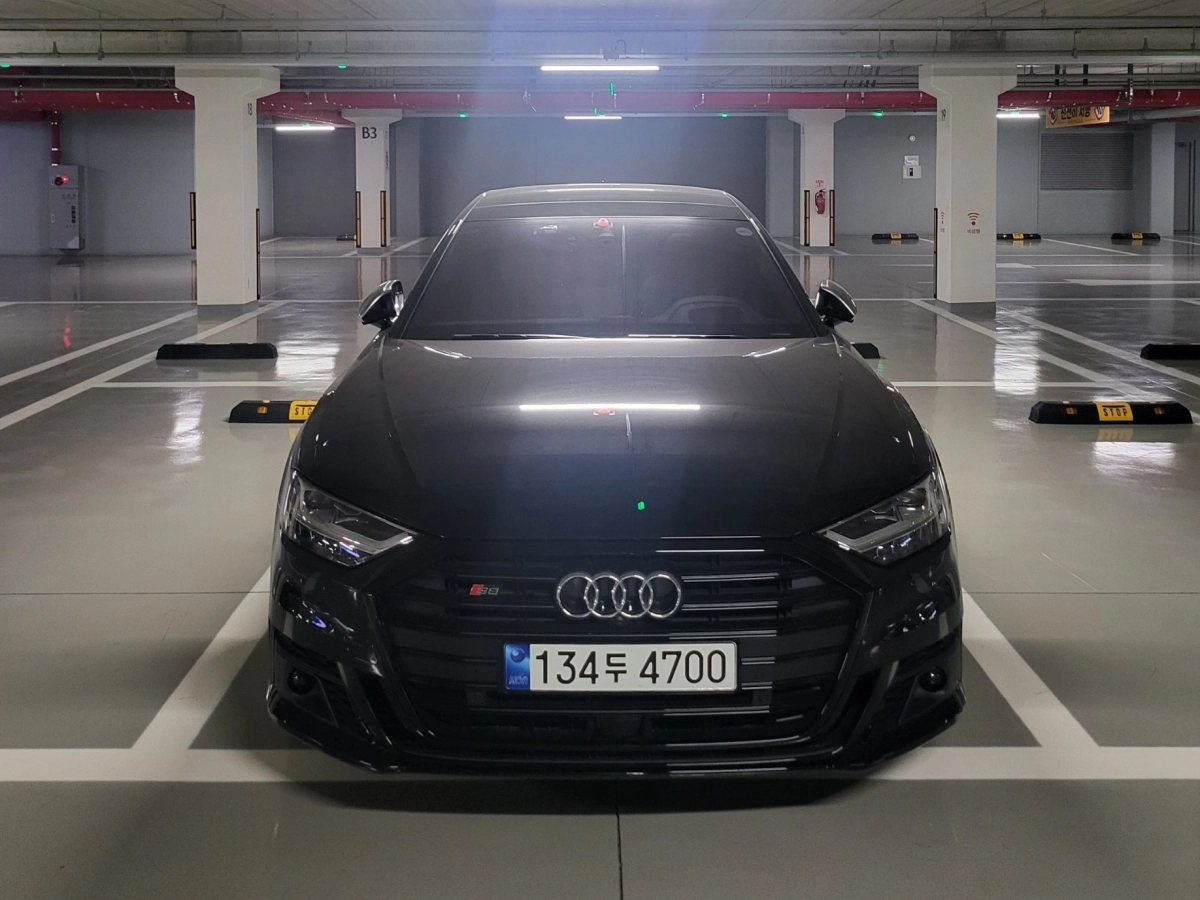AUDI S8 D5