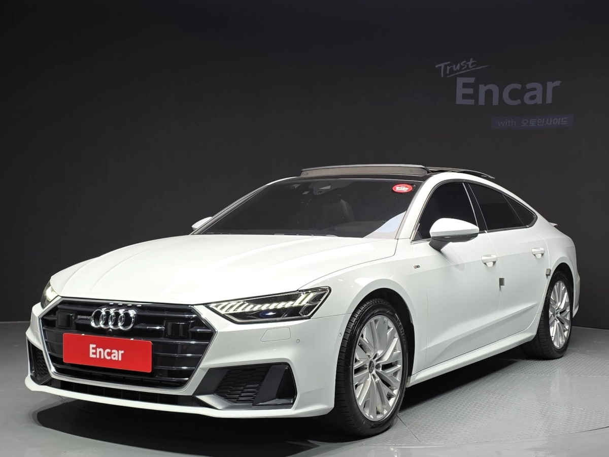 AUDI A7 4K 2021