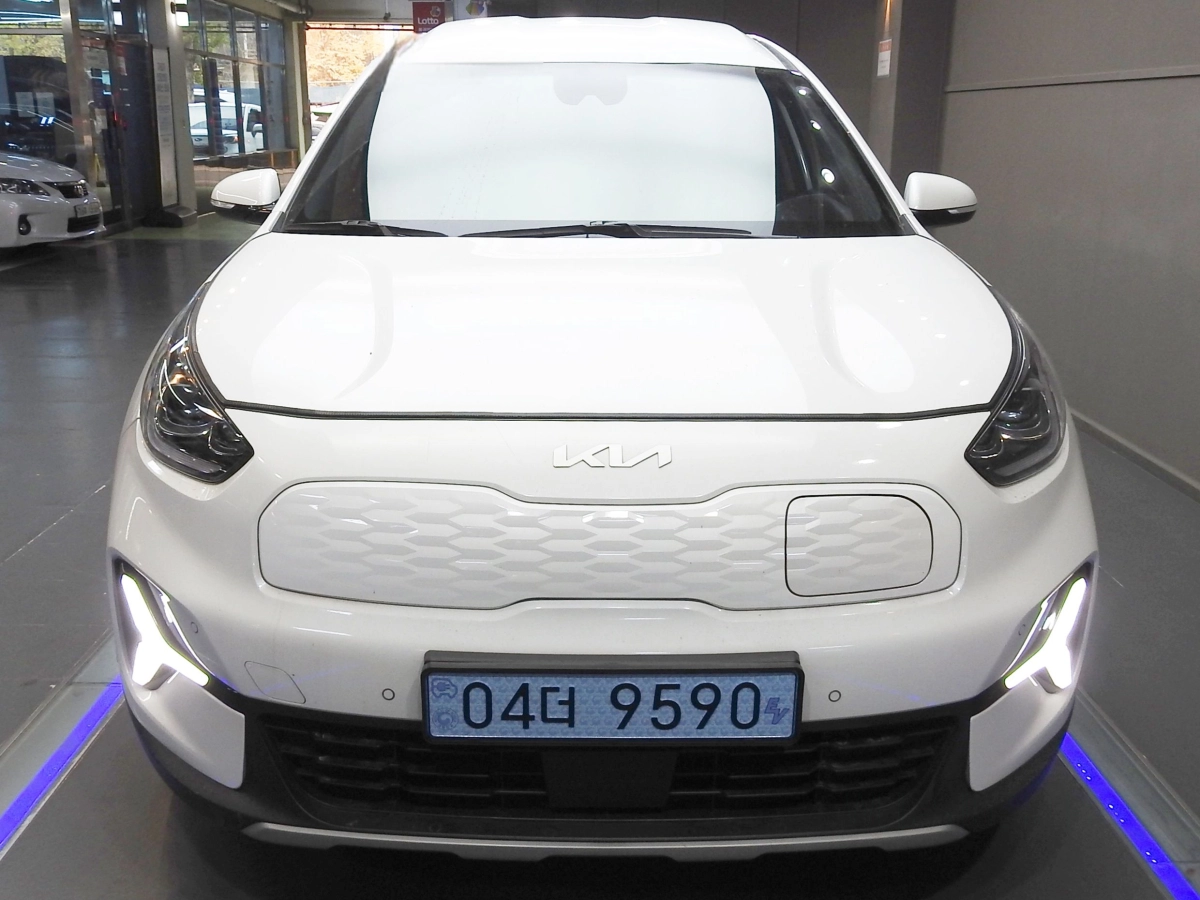 KIA NIRO PLUS