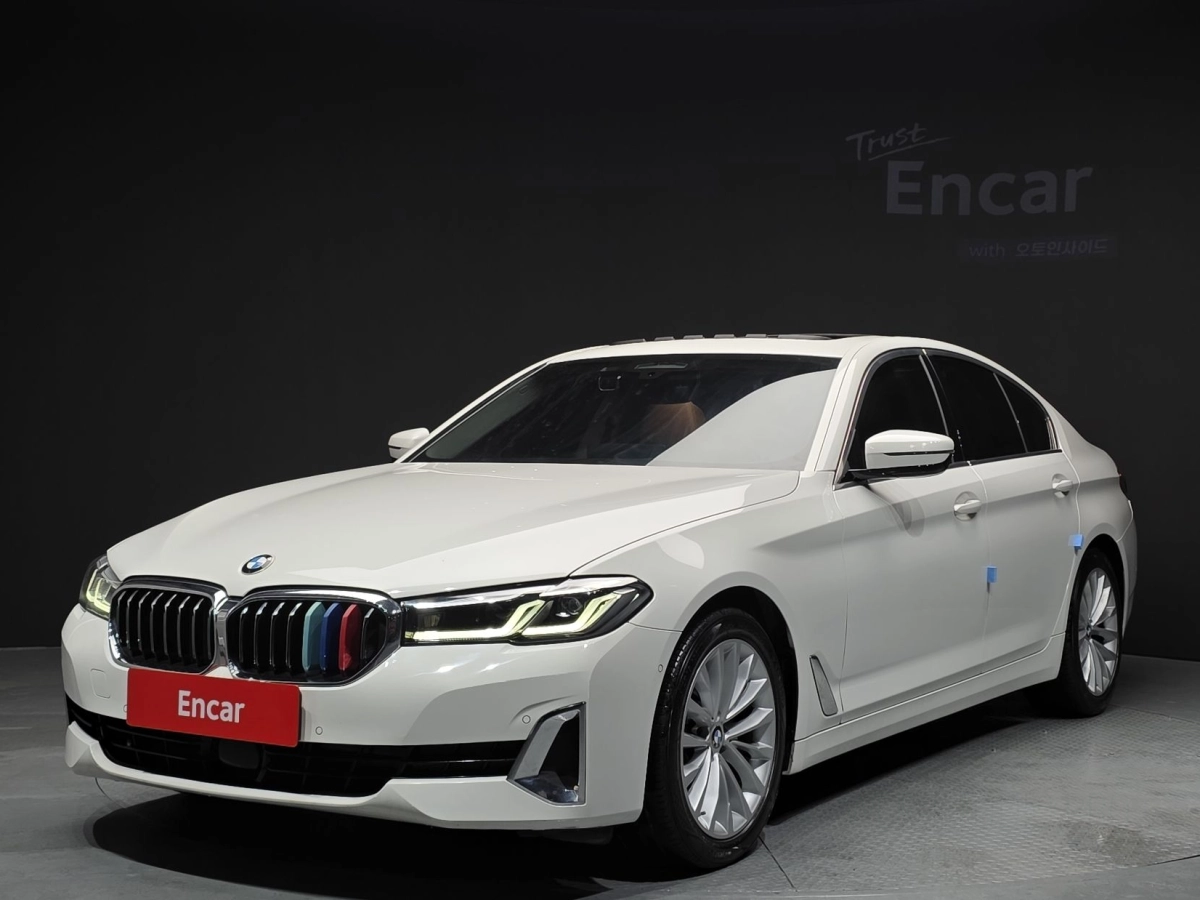 BMW 5-SERIES G30 2021